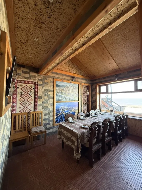 Satılır obyekt 1200 m²