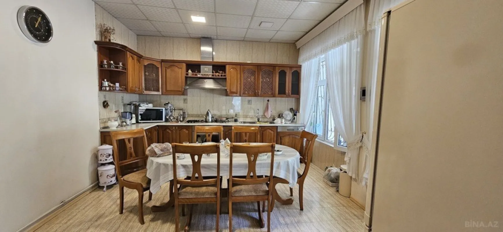 Satılır 7 otaqlı həyət evi 390 m²