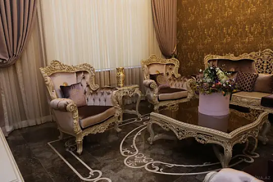 Satılır 5 otaqlı mənzil 315 m²