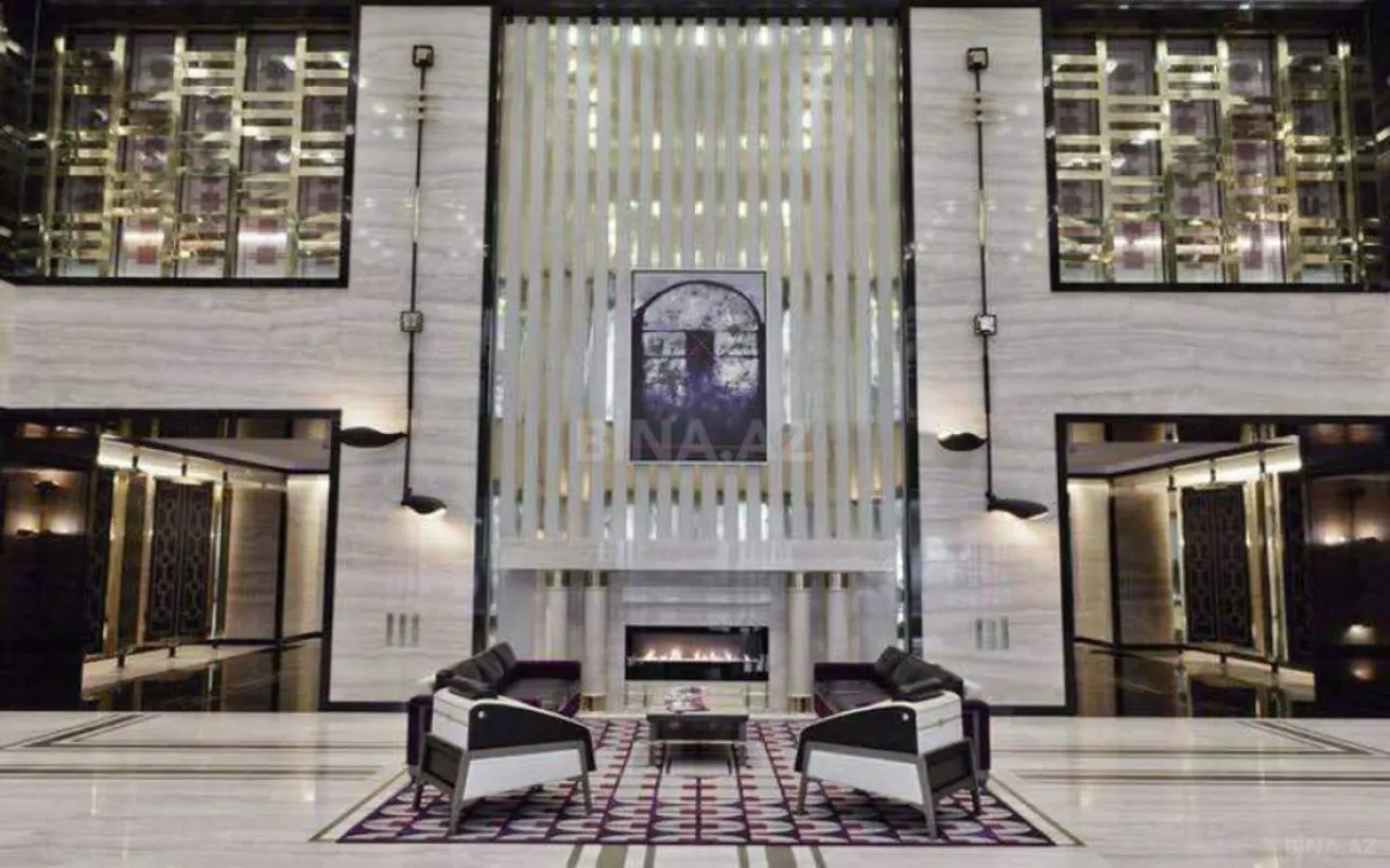 Satılır 5 otaqlı mənzil 315 m²