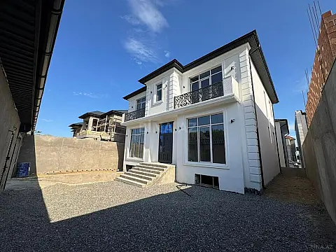 Satılır 6 otaqlı həyət evi 400 m² — Bakı, Badamdar 6 otaq 400.00 m²