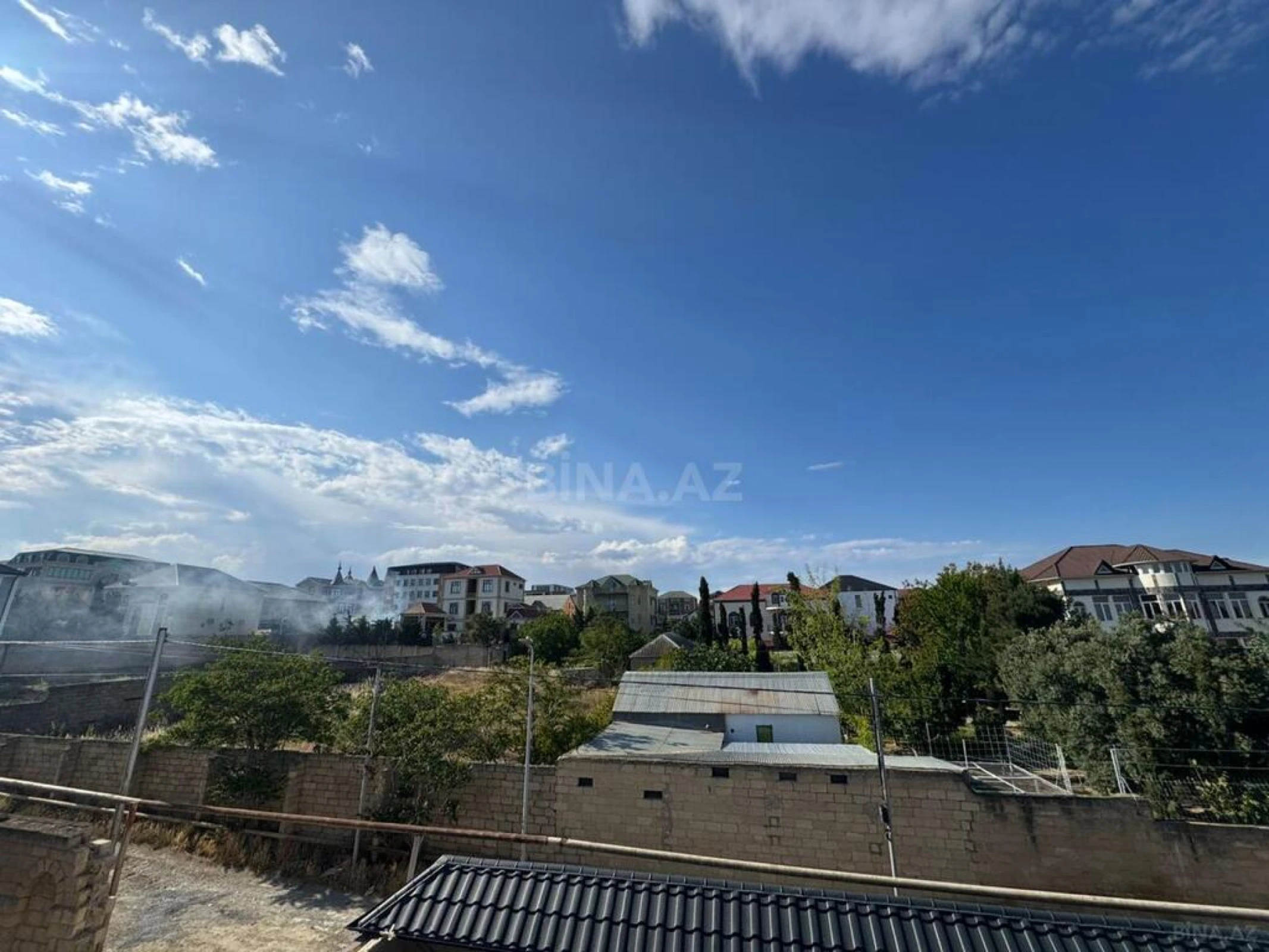 Satılır 6 otaqlı həyət evi 400 m²