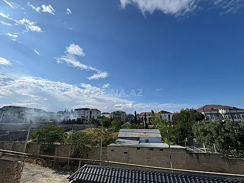 Satılır 6 otaqlı həyət evi 400 m²