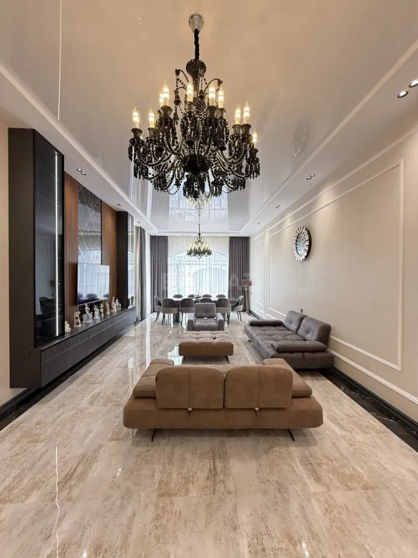 Satılır 5 otaqlı həyət evi 400 m²
