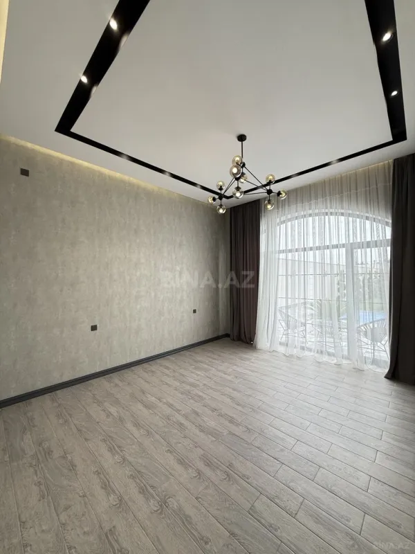 Satılır 5 otaqlı həyət evi 400 m²