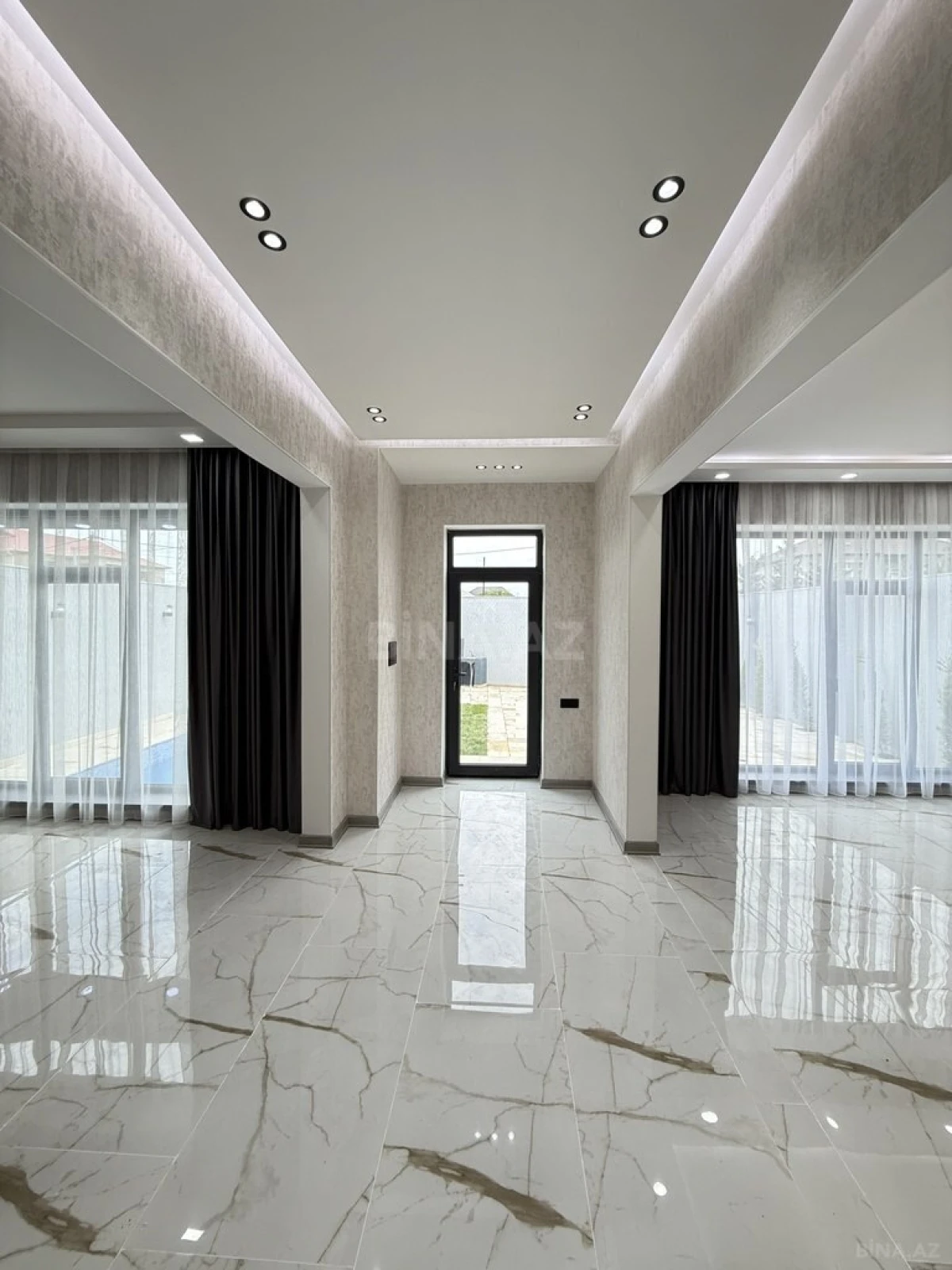 Satılır 4 otaqlı həyət evi 135 m²
