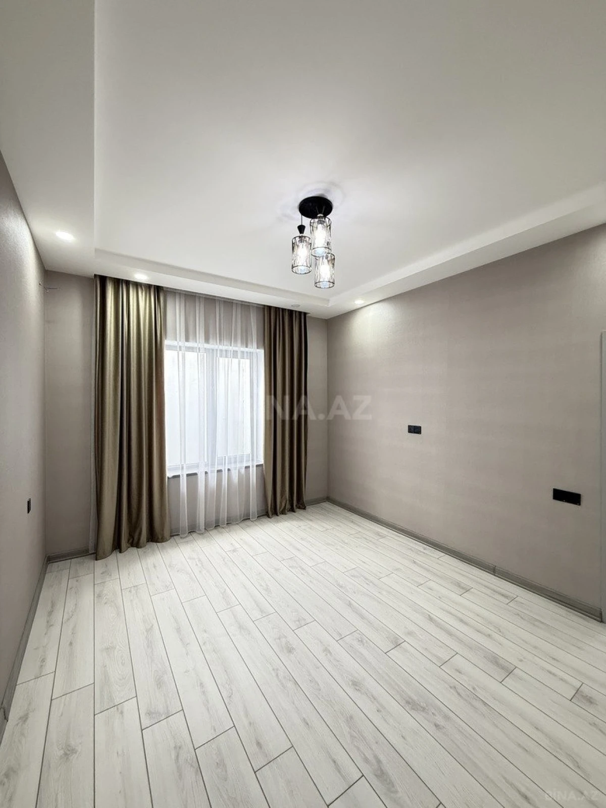 Satılır 4 otaqlı həyət evi 135 m²