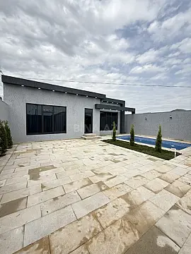 Satılır 4 otaqlı həyət evi 135 m²