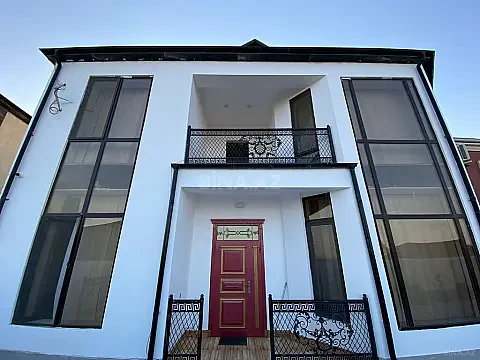 Satılır 5 otaqlı həyət evi 550 m² — Bakı, Badamdar 5 otaq 550.00 m²