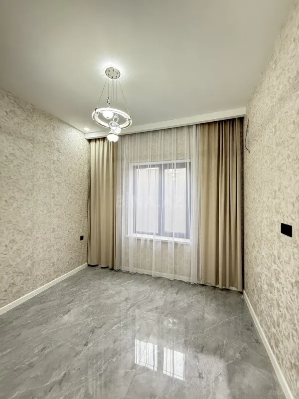 Satılır 4 otaqlı həyət evi 140 m²