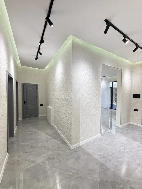Satılır 4 otaqlı həyət evi 140 m²