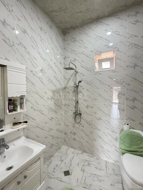 Satılır 5 otaqlı həyət evi 225 m²