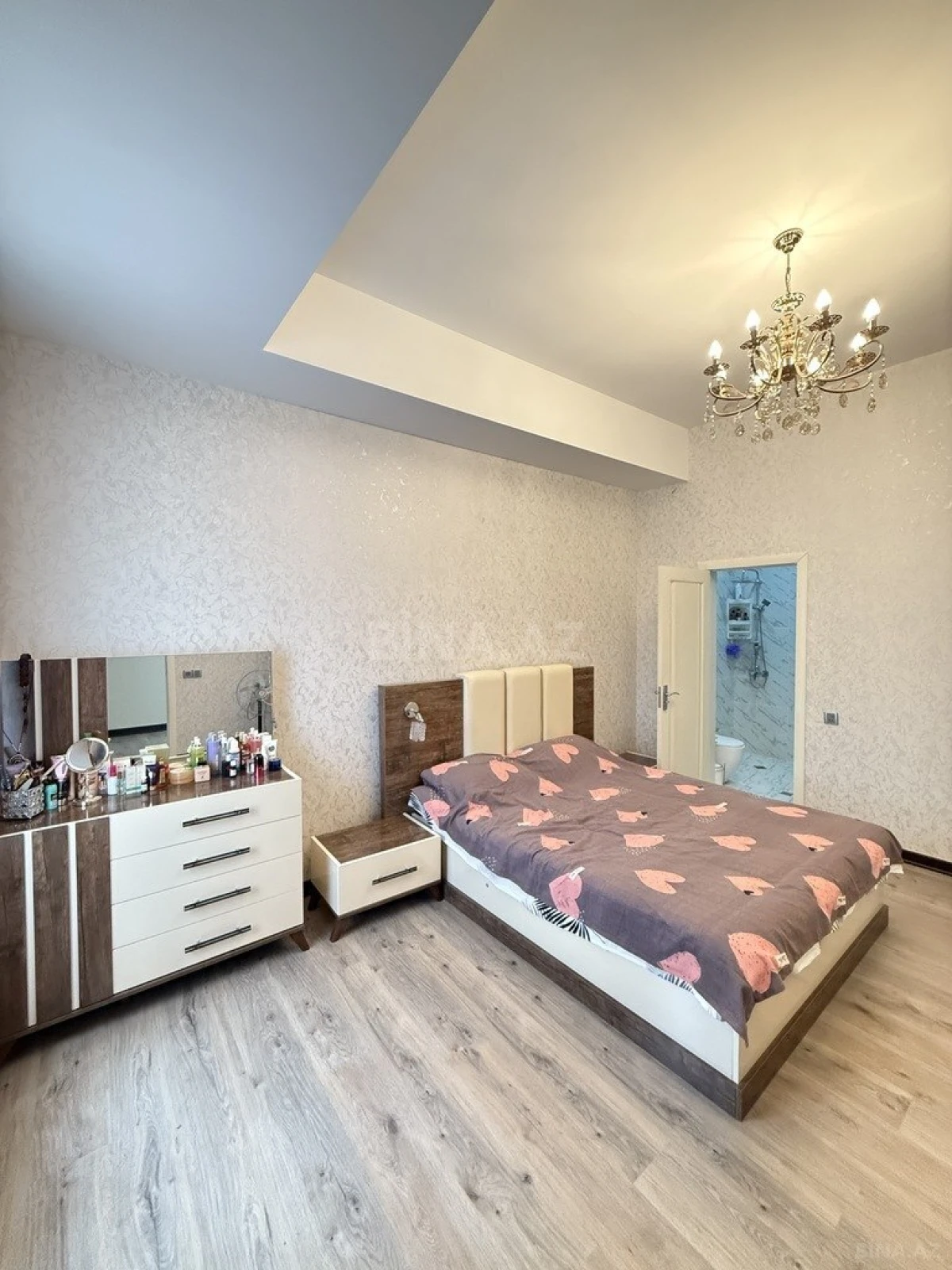Satılır 5 otaqlı həyət evi 225 m²