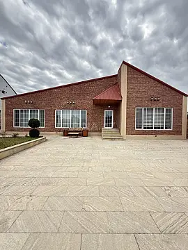 Satılır 5 otaqlı həyət evi 225 m²