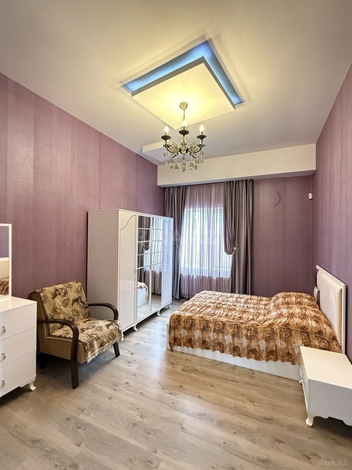 Satılır 5 otaqlı həyət evi 225 m²