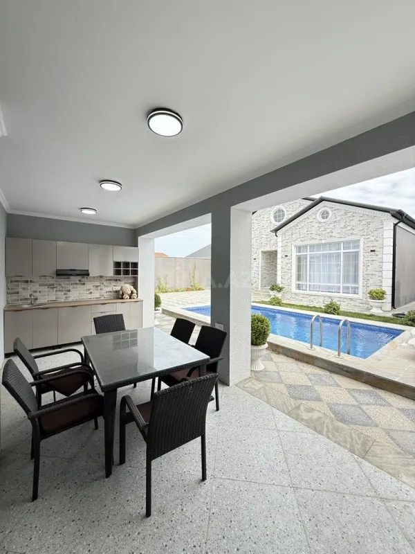 Satılır 4 otaqlı həyət evi 160 m²