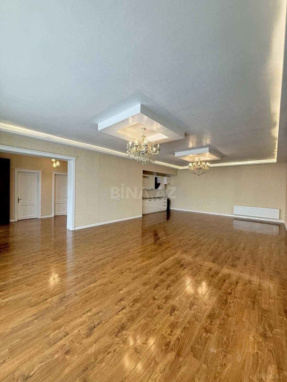 Satılır 5 otaqlı həyət evi 250 m²