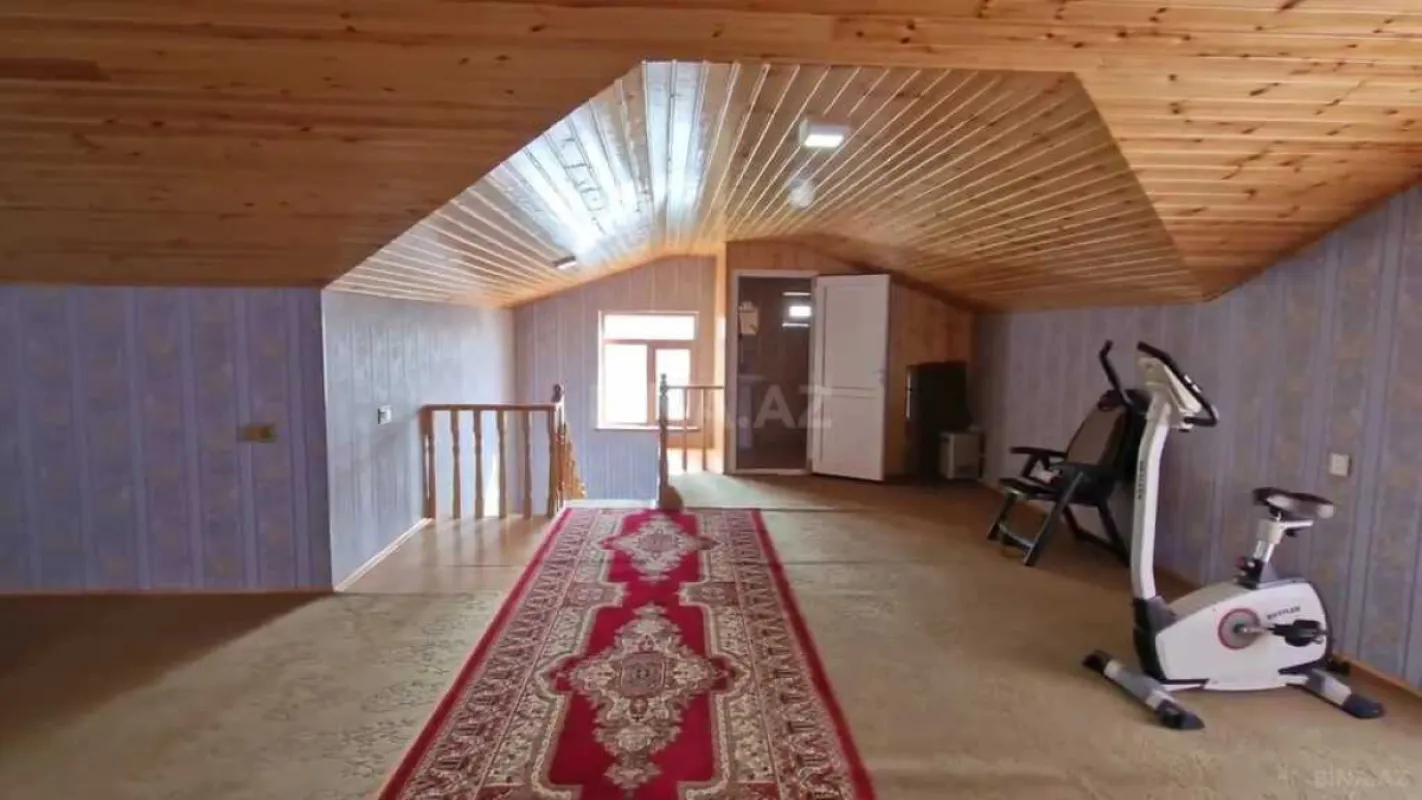 Satılır 5 otaqlı həyət evi 220 m²