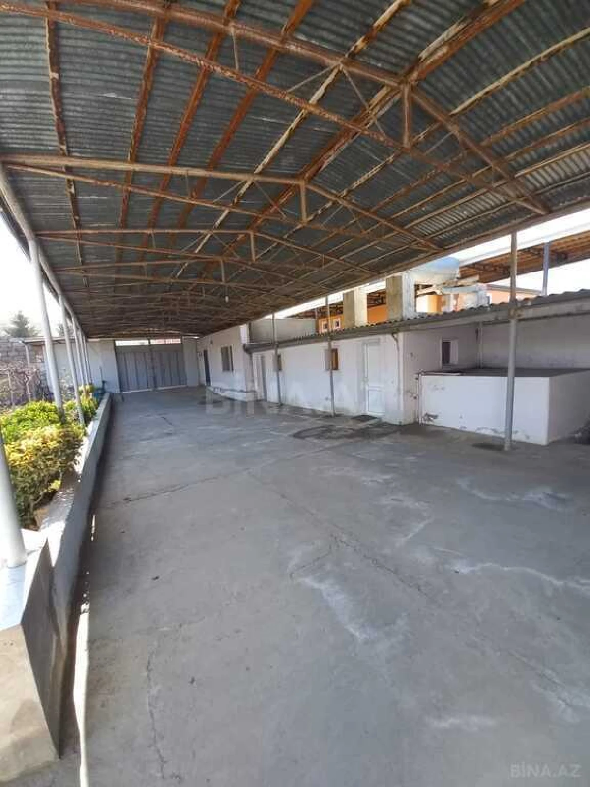 Satılır 5 otaqlı həyət evi 220 m²