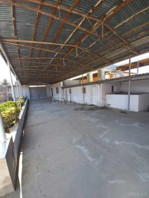 Satılır 5 otaqlı həyət evi 220 m²