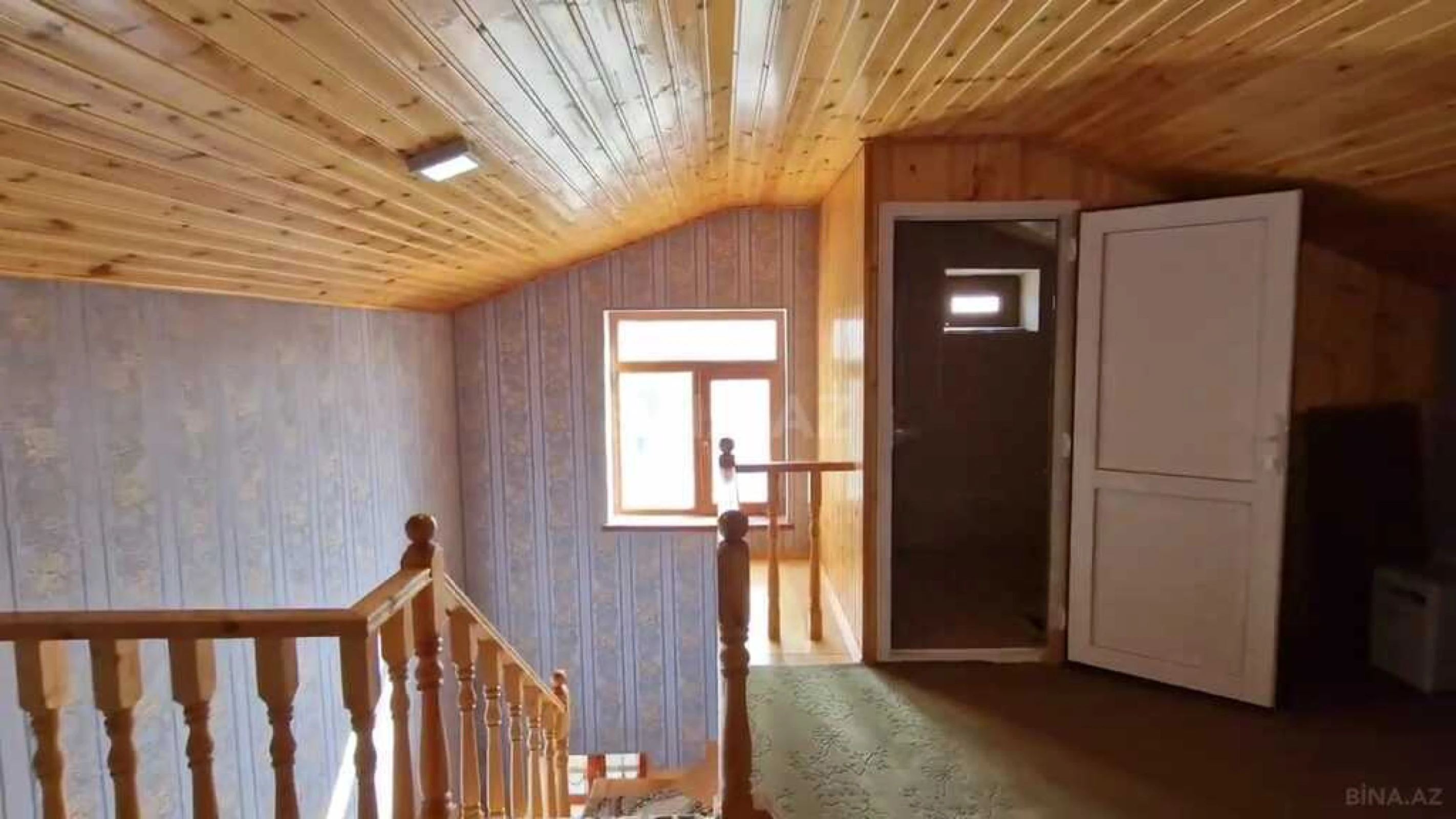 Satılır 5 otaqlı həyət evi 220 m²