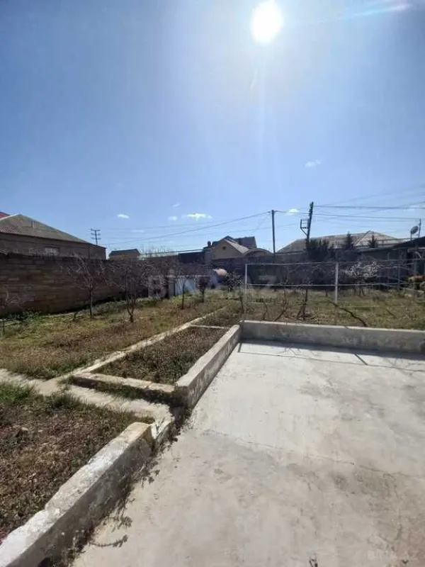 Satılır 5 otaqlı həyət evi 220 m²