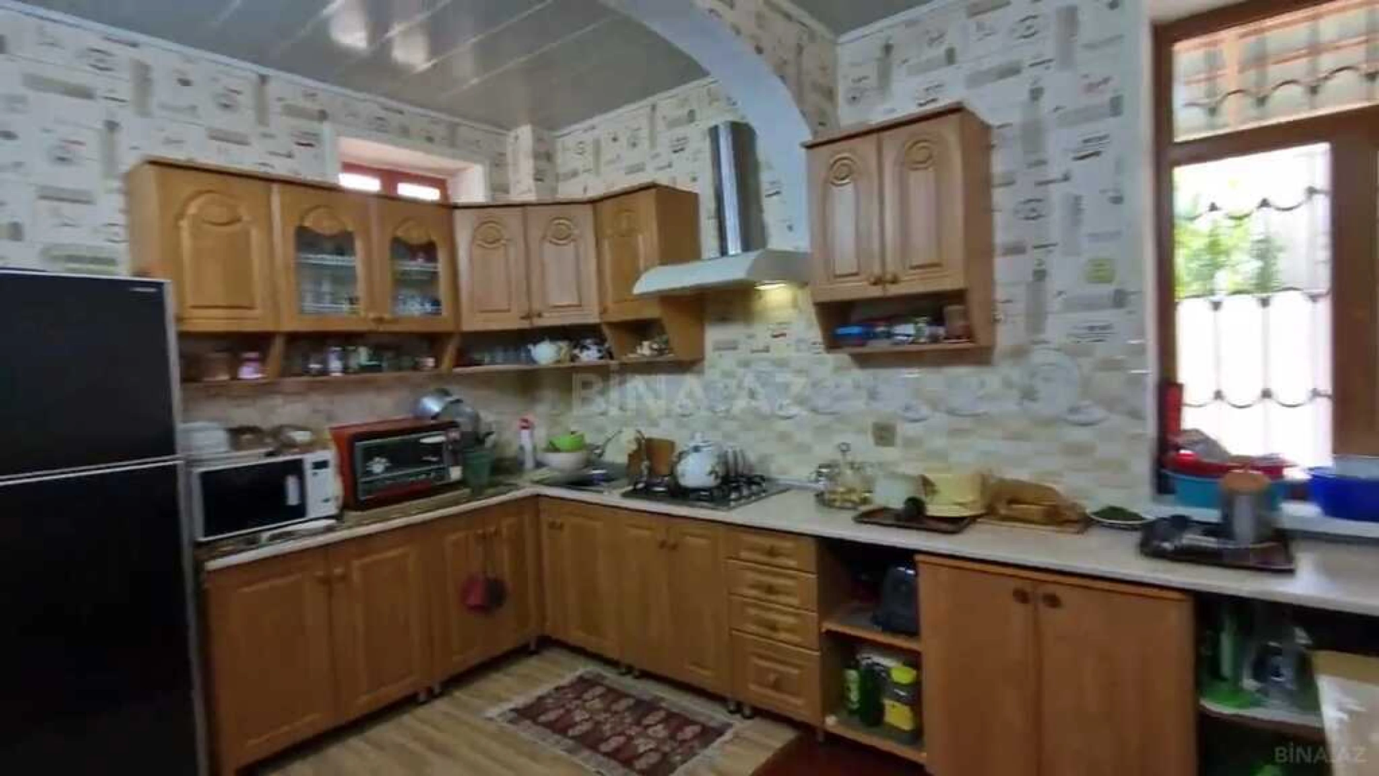 Satılır 5 otaqlı həyət evi 220 m²