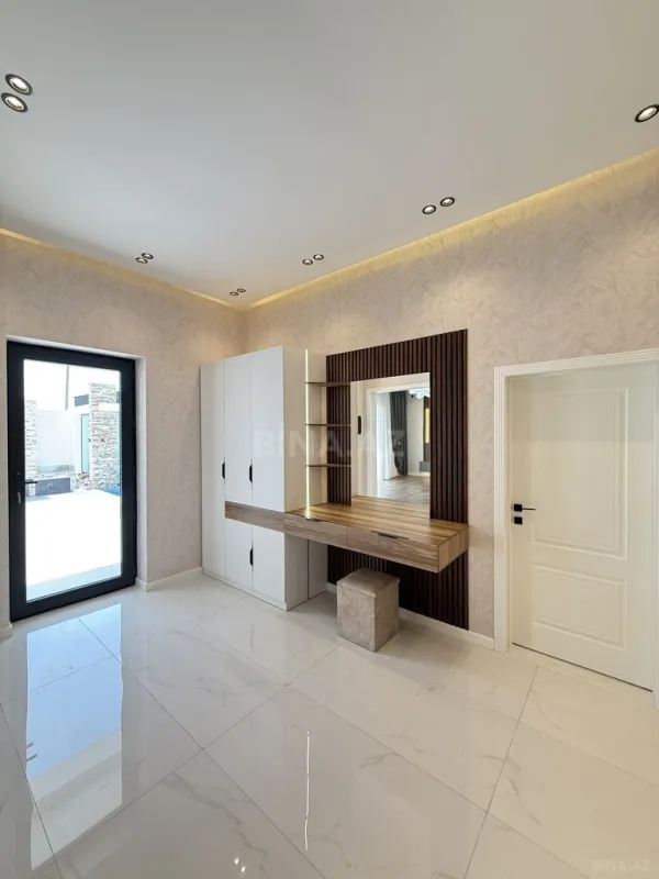 Satılır 4 otaqlı həyət evi 165 m²