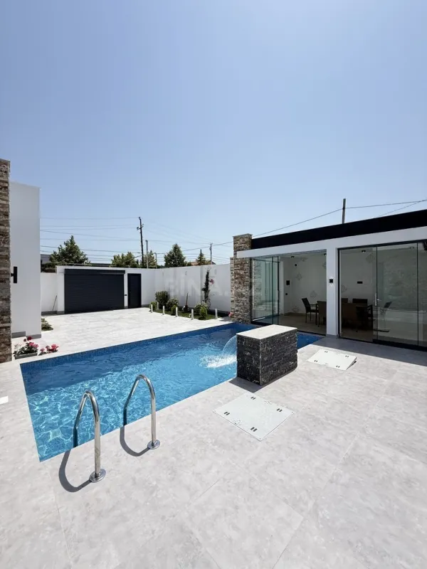 Satılır 4 otaqlı həyət evi 165 m²