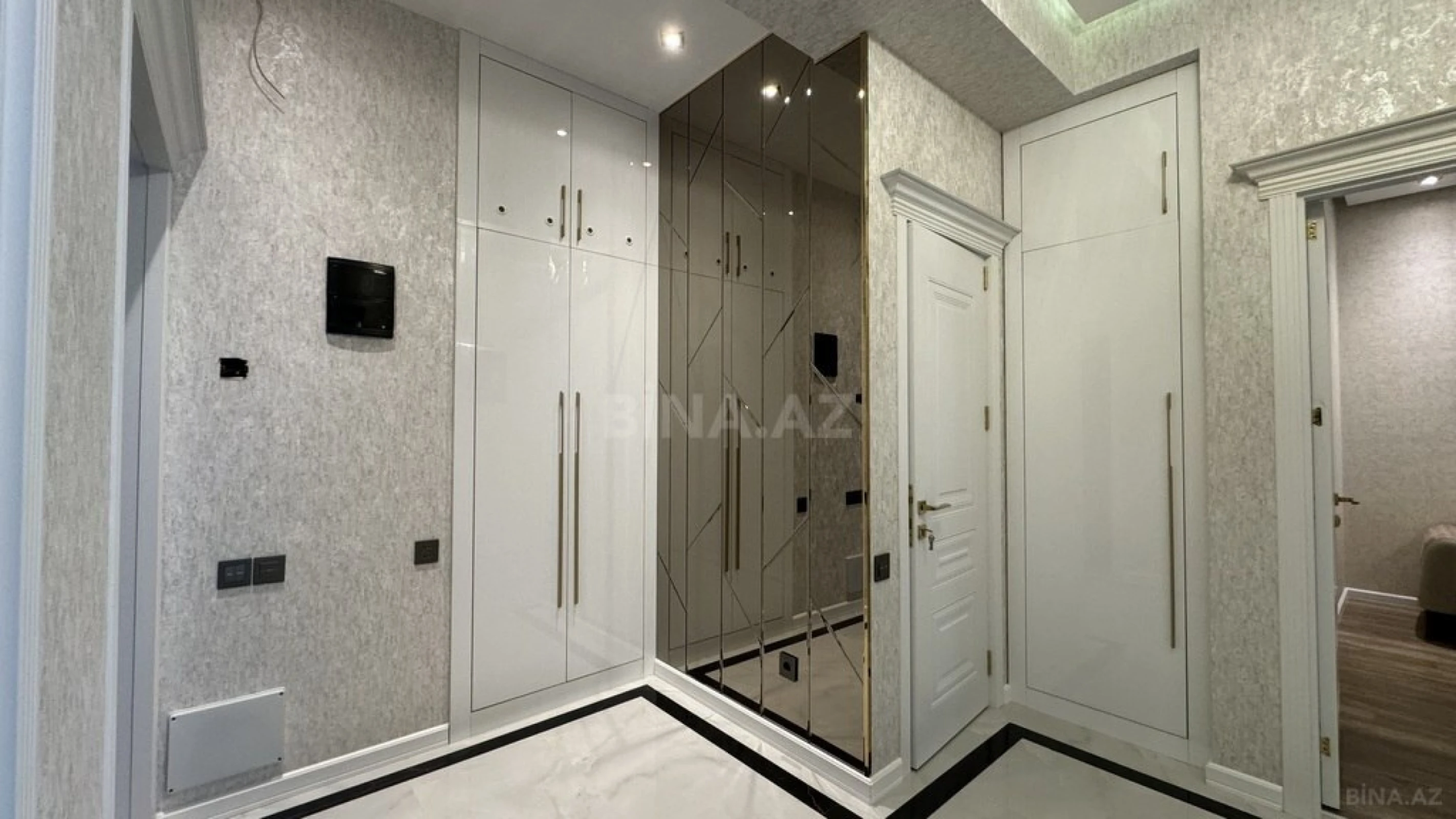 Kirayə verilir 3 otaqlı mənzil 87 m²