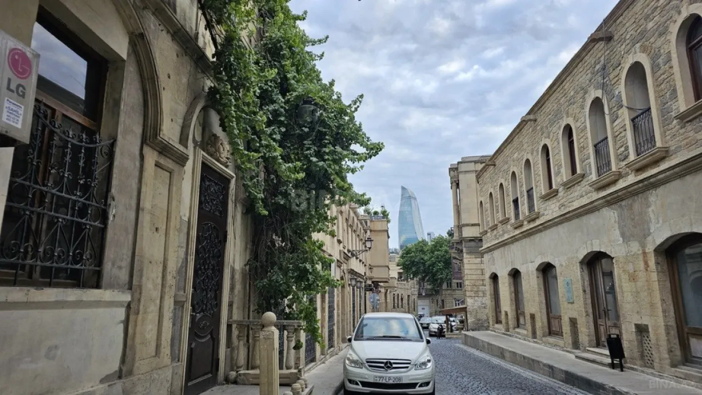Satılır 3 otaqlı mənzil 80 m²