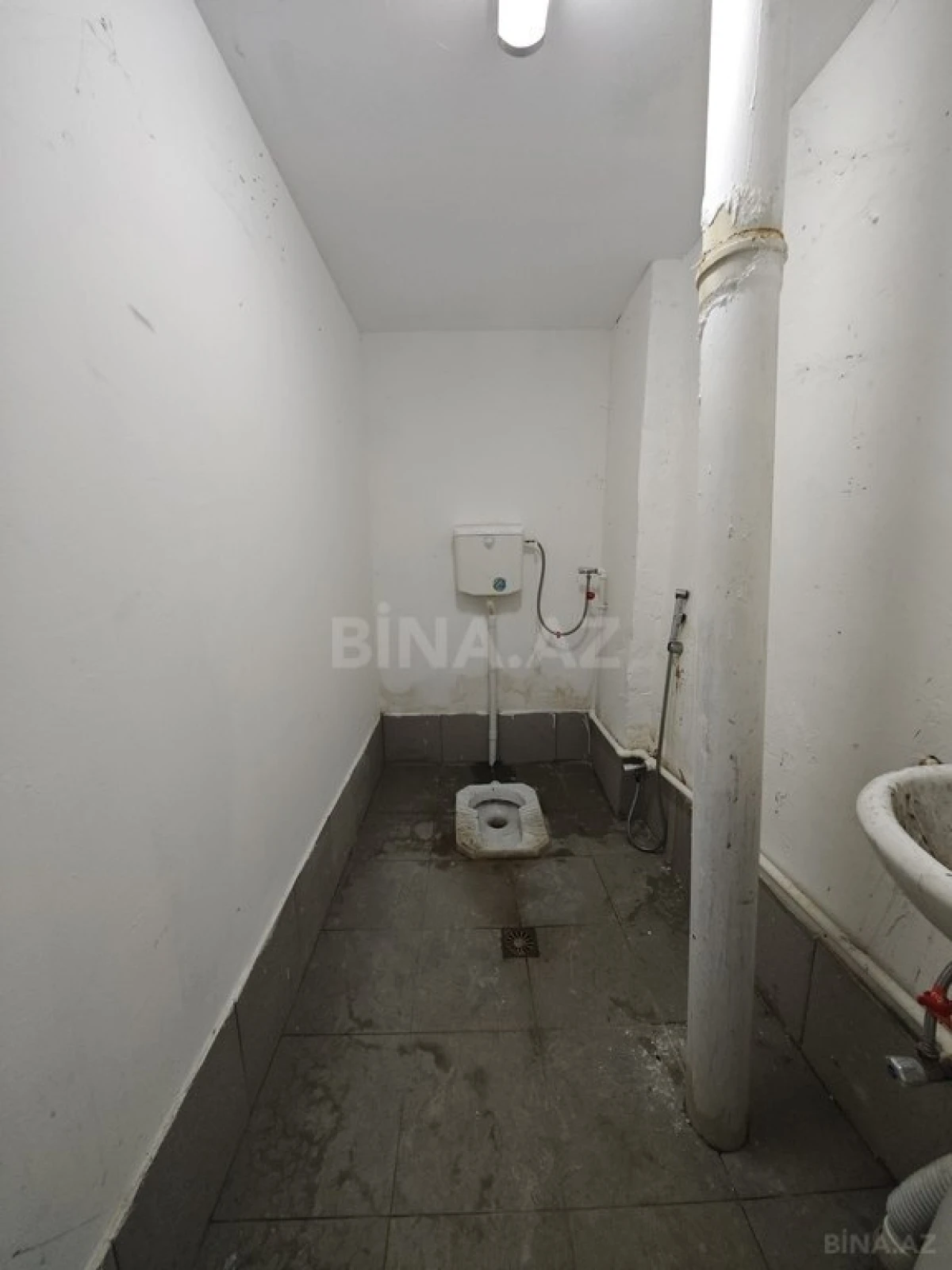 Satılır obyekt 530 m²