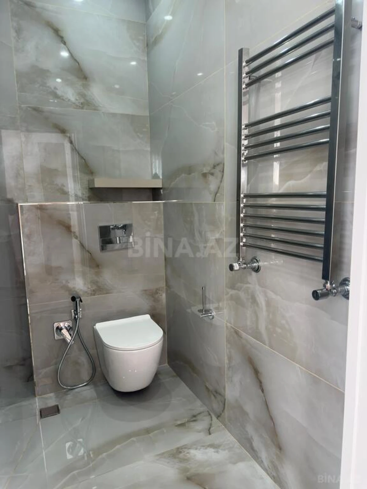 Kirayə verilir 4 otaqlı həyət evi 300 m²