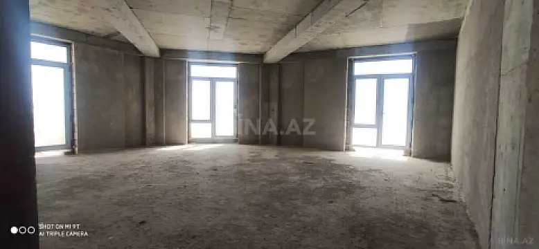 Satılır 4 otaqlı mənzil 200 m²