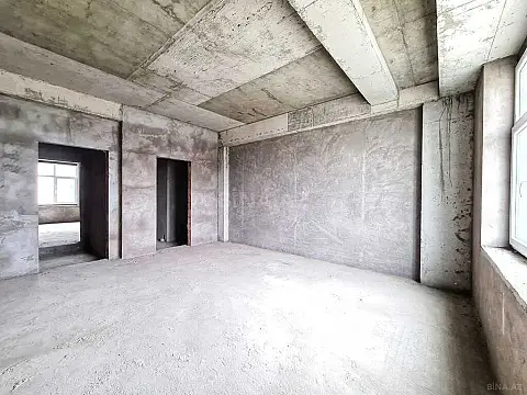 Satılır 4 otaqlı mənzil 200 m²