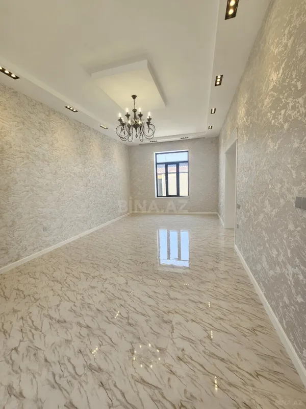 Satılır 5 otaqlı həyət evi 200 m²