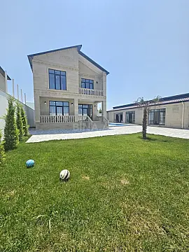 Satılır 5 otaqlı həyət evi 200 m²