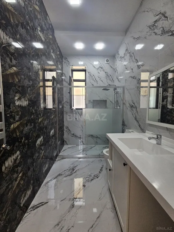 Satılır 5 otaqlı həyət evi 200 m²