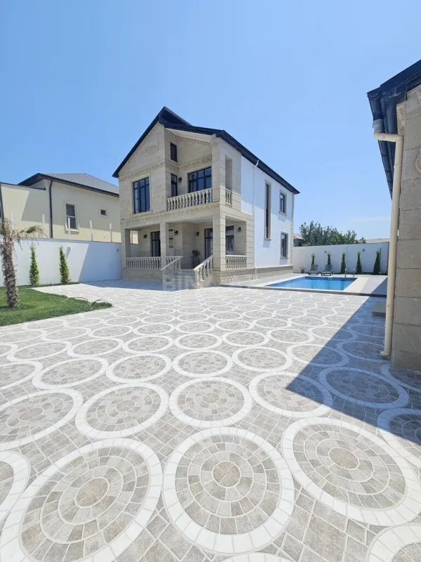 Satılır 5 otaqlı həyət evi 200 m²