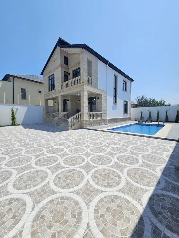 Satılır 5 otaqlı həyət evi 200 m²