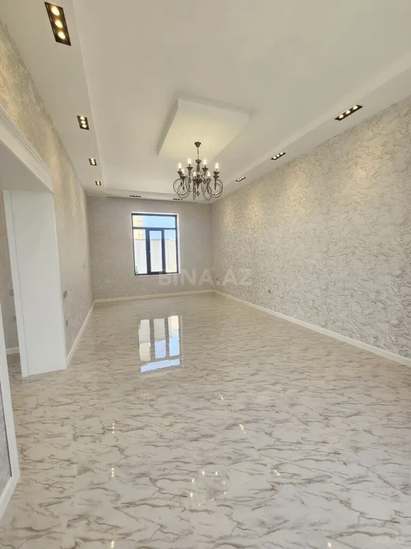 Satılır 5 otaqlı həyət evi 200 m²