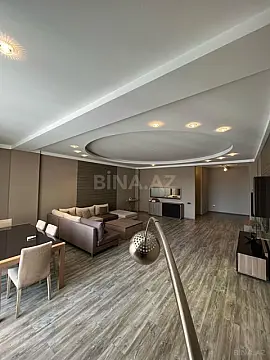 Kirayə verilir 4 otaqlı mənzil 220 m²