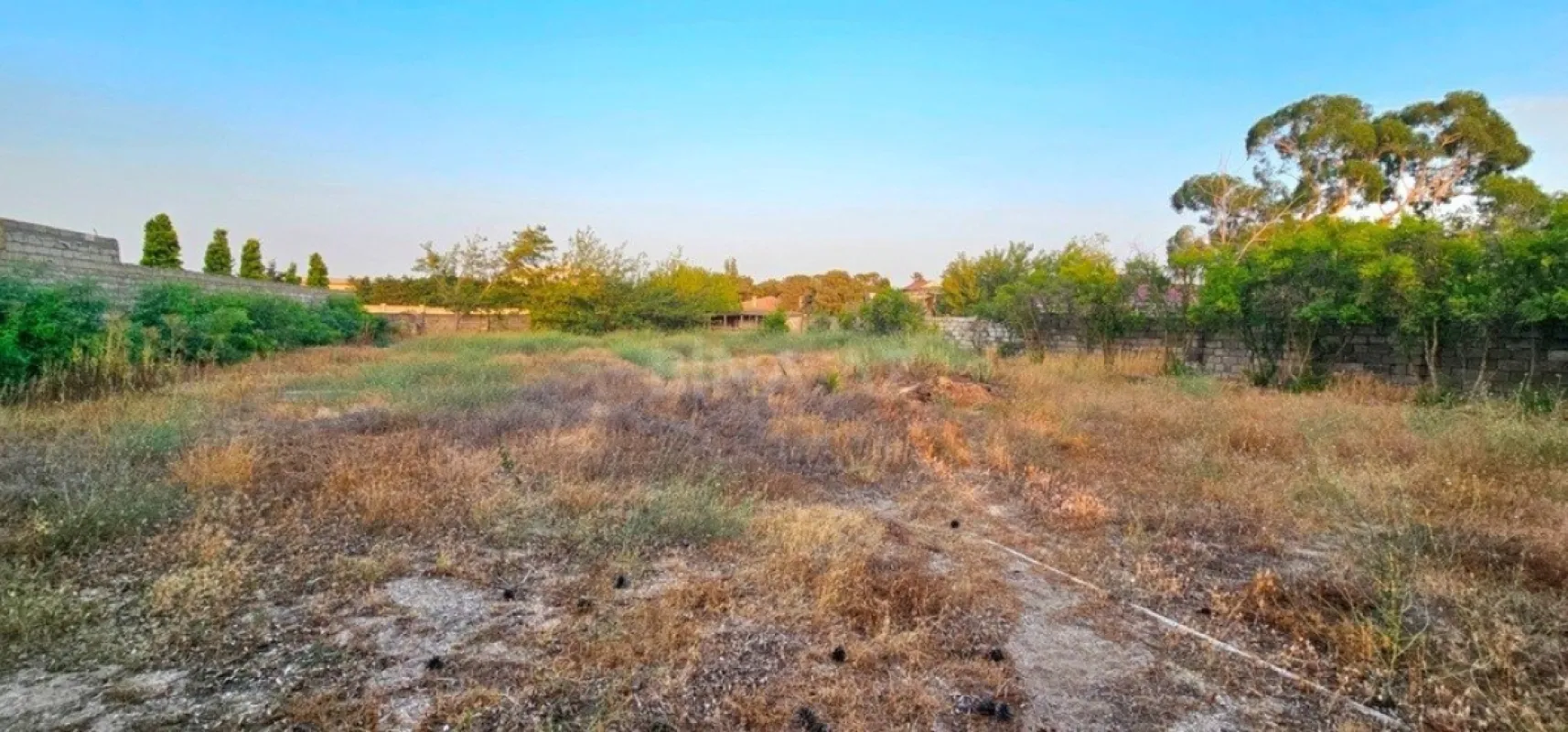 Satılır torpaq sahəsi 25 m²