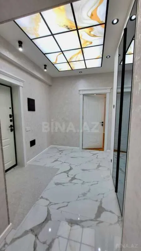 Satılır 2 otaqlı mənzil 80 m²