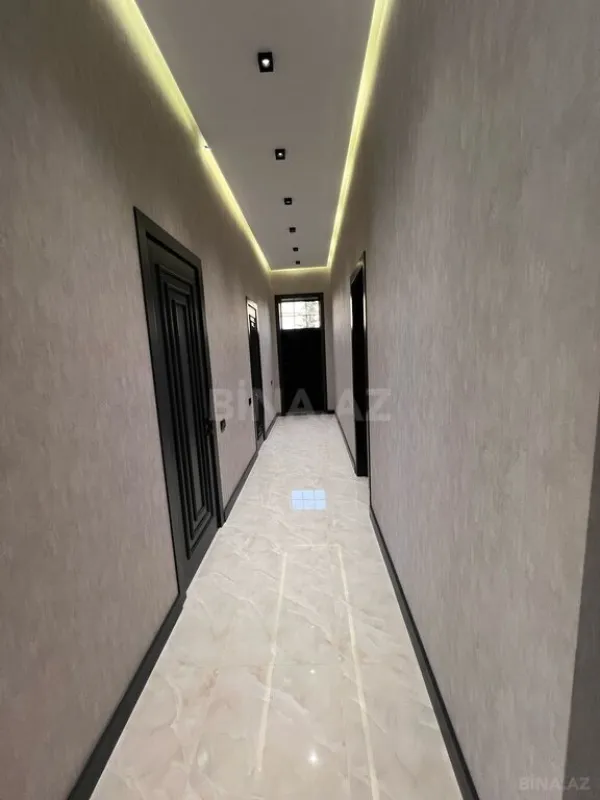 Satılır 7 otaqlı həyət evi 450 m²