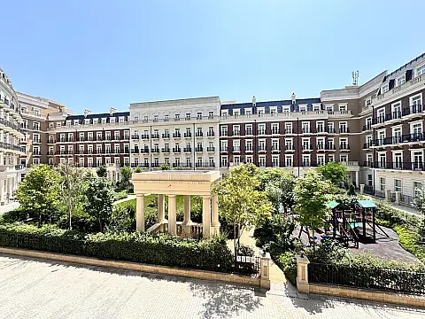 Satılır 3 otaqlı mənzil 147.1 m²