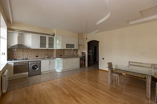Satılır 4 otaqlı mənzil 210 m² — Bakı, Nərimanov 4 otaq 210.00 m²