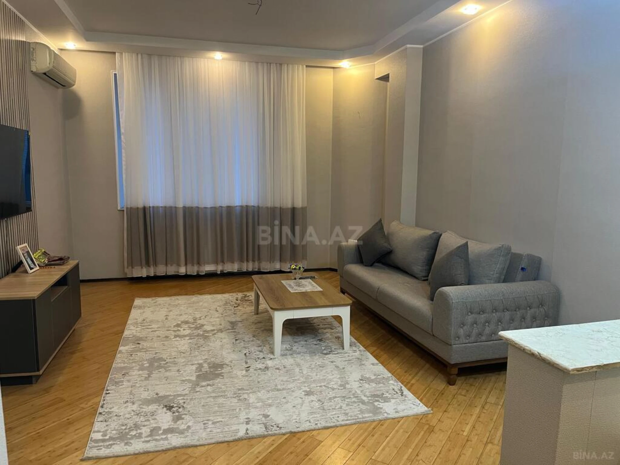 Satılır 2 otaqlı mənzil 68 m²