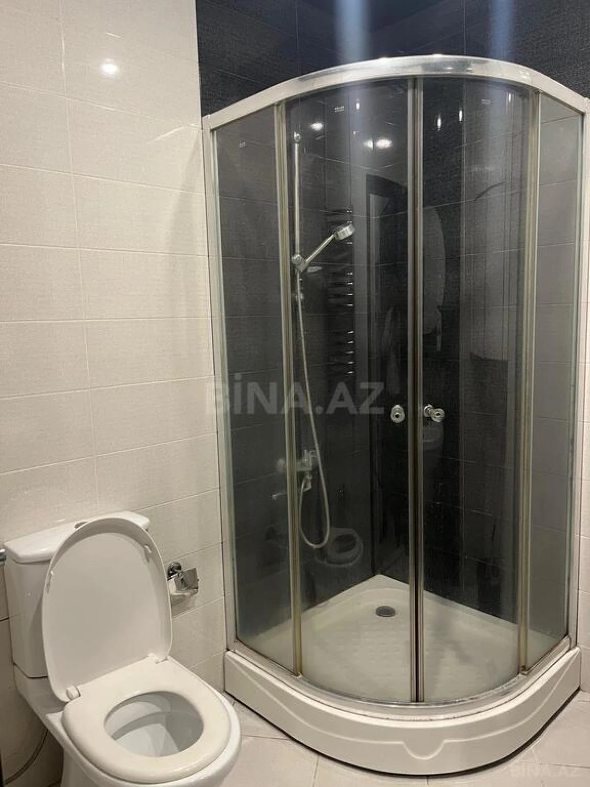 Satılır 2 otaqlı mənzil 68 m²