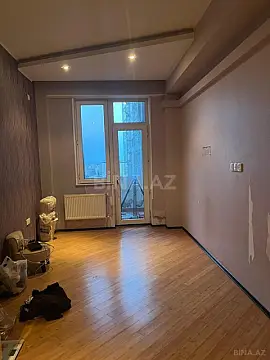 Satılır 2 otaqlı mənzil 68 m²